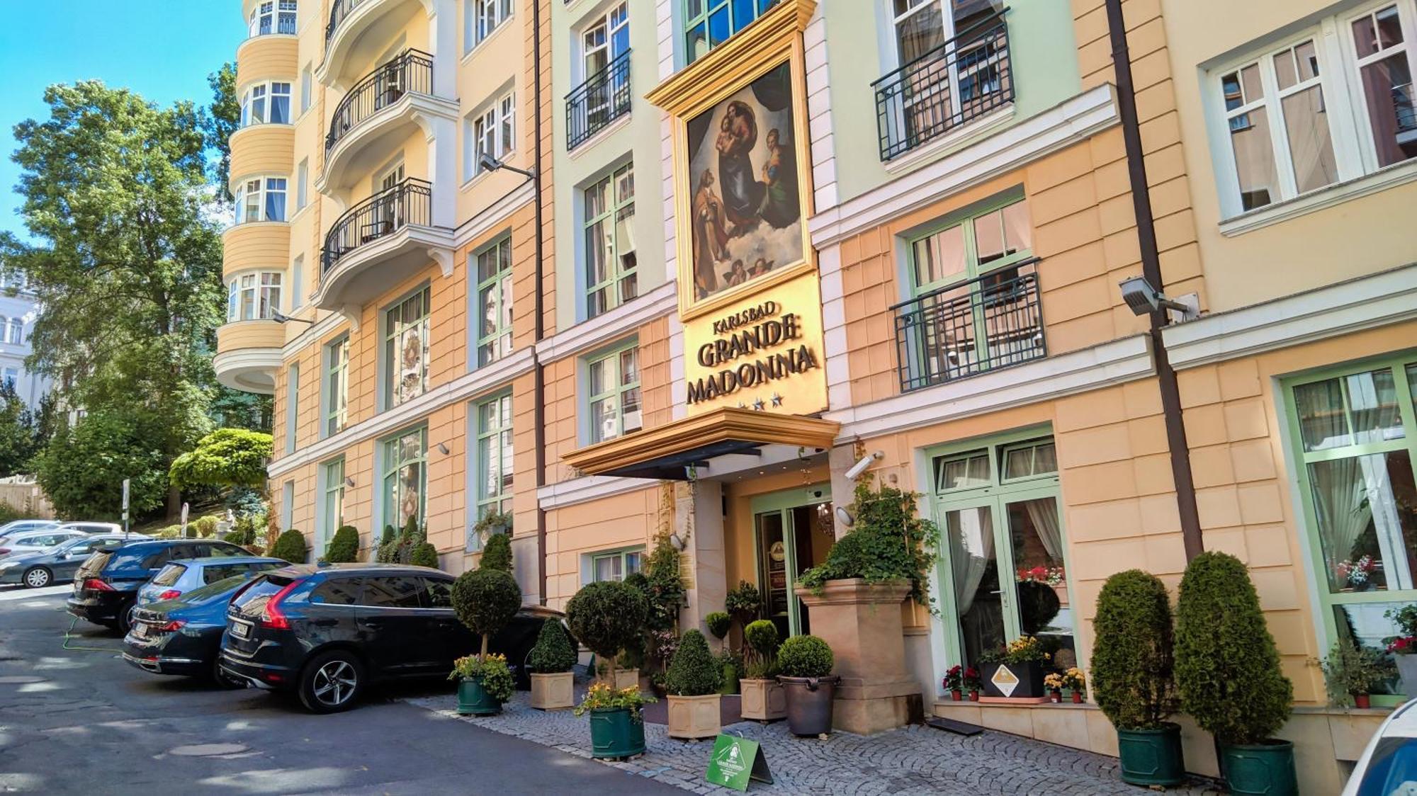 فندق Karlsbad Grande Madonna المظهر الخارجي الصورة